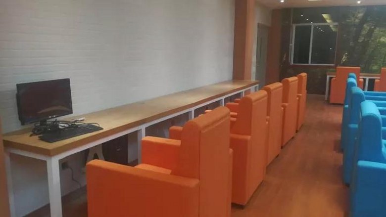 西安饭店家具.jpg