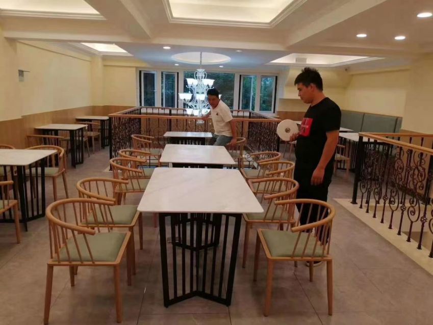 卡座沙发.jpg