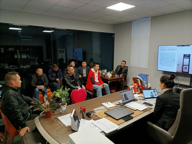 西安酒店家具厂对销售部员工进行考试.jpg